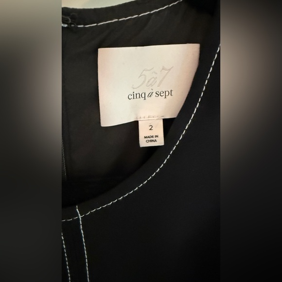 Cinq à Sept Cathy Sleeveless Crepe Minidress with Pleating - Sz 2 - Picture 6 of 6